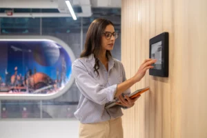 Control de acceso inteligente para edificios comerciales