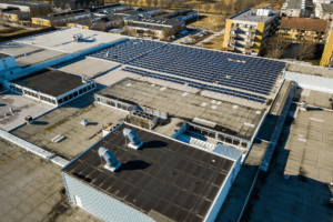 Cómo reducir costos energéticos en tu empresa con energía solar